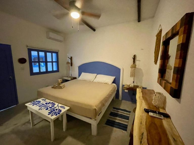 Queen Suite Deluxe 1